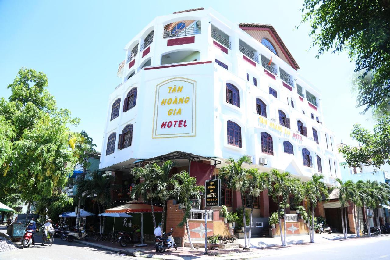 Tan Hoang Gia Hotel Quy Nhon Exterior photo