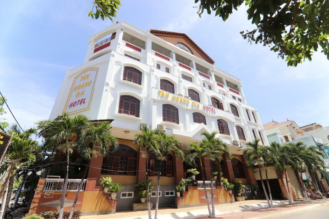 Tan Hoang Gia Hotel Quy Nhon Exterior photo